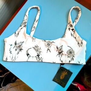 Skatie bikini top 🤍🩶